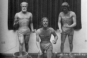 Imgenes talladas en madera de cuerpo entero